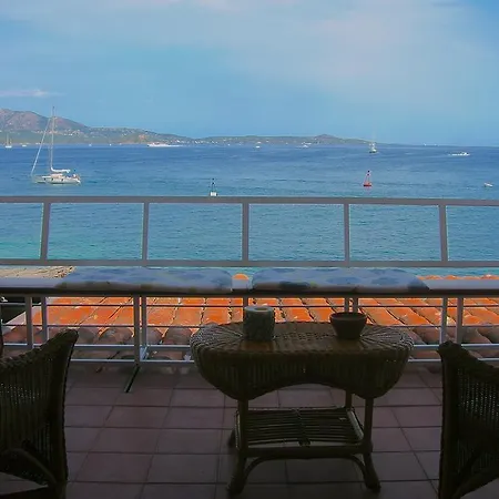Apartment Over The Sea