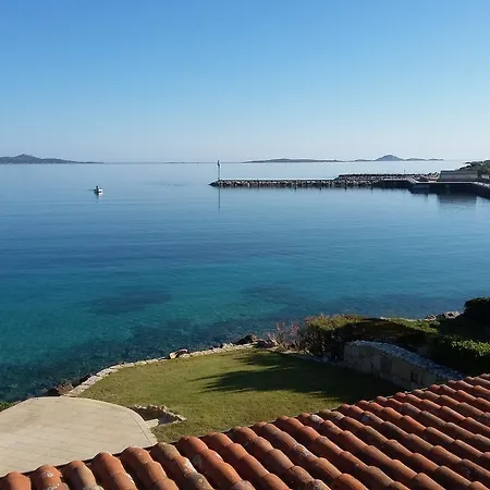 Apartment Over The Sea *